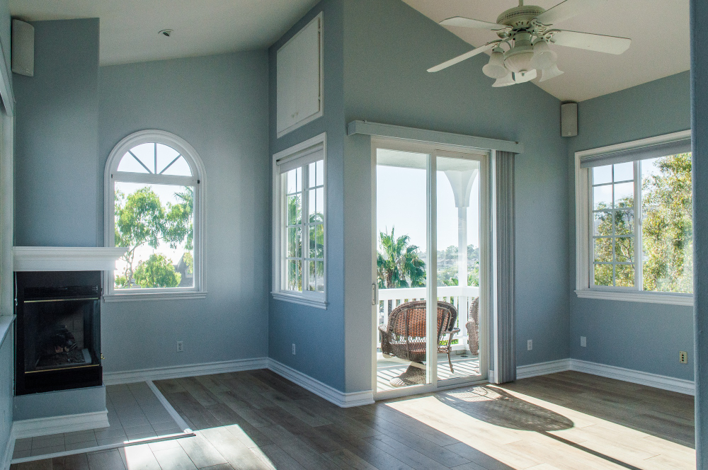 Cicero Windows by Material